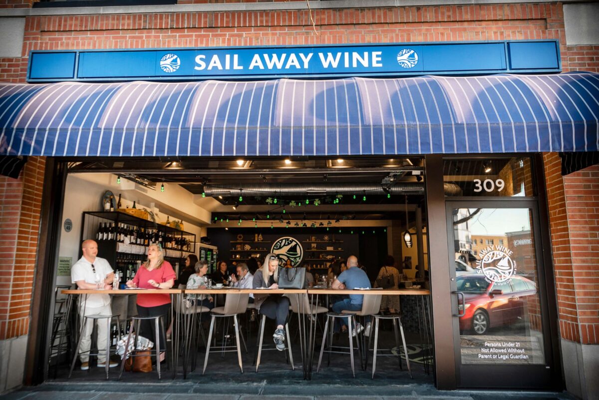 Sail Away Wine – Image_1 [LISTING]