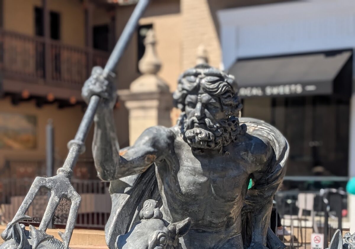 Kansas City Plaza Walking Tour with Just One Day Tours – Event_Image [EVENT]