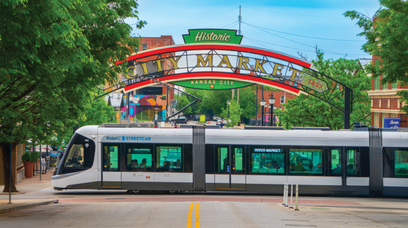 RiverMkt-Streetcar